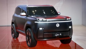 【2025上海車展】MG 推出全新概念車Cyber X｜融合越野與都會風格、旗下首款純電越野車！
