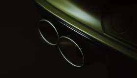 【海外情報】Bentley釋出Bentayga新車型預告，性能史上最強、甩尾也辦得到！