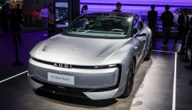 【2025上海車展】Audi E5 Sportback、A5L Sportback 同場亮相｜豐富的科技指數結合搶眼外型設計！